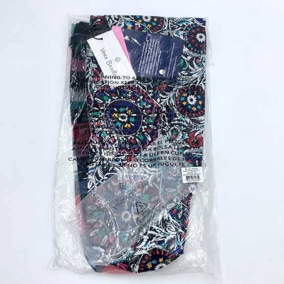 Vera Bradley Set of 2 Bottle Gift Bags in Stained Glass Medallion - Picture 11 of 12